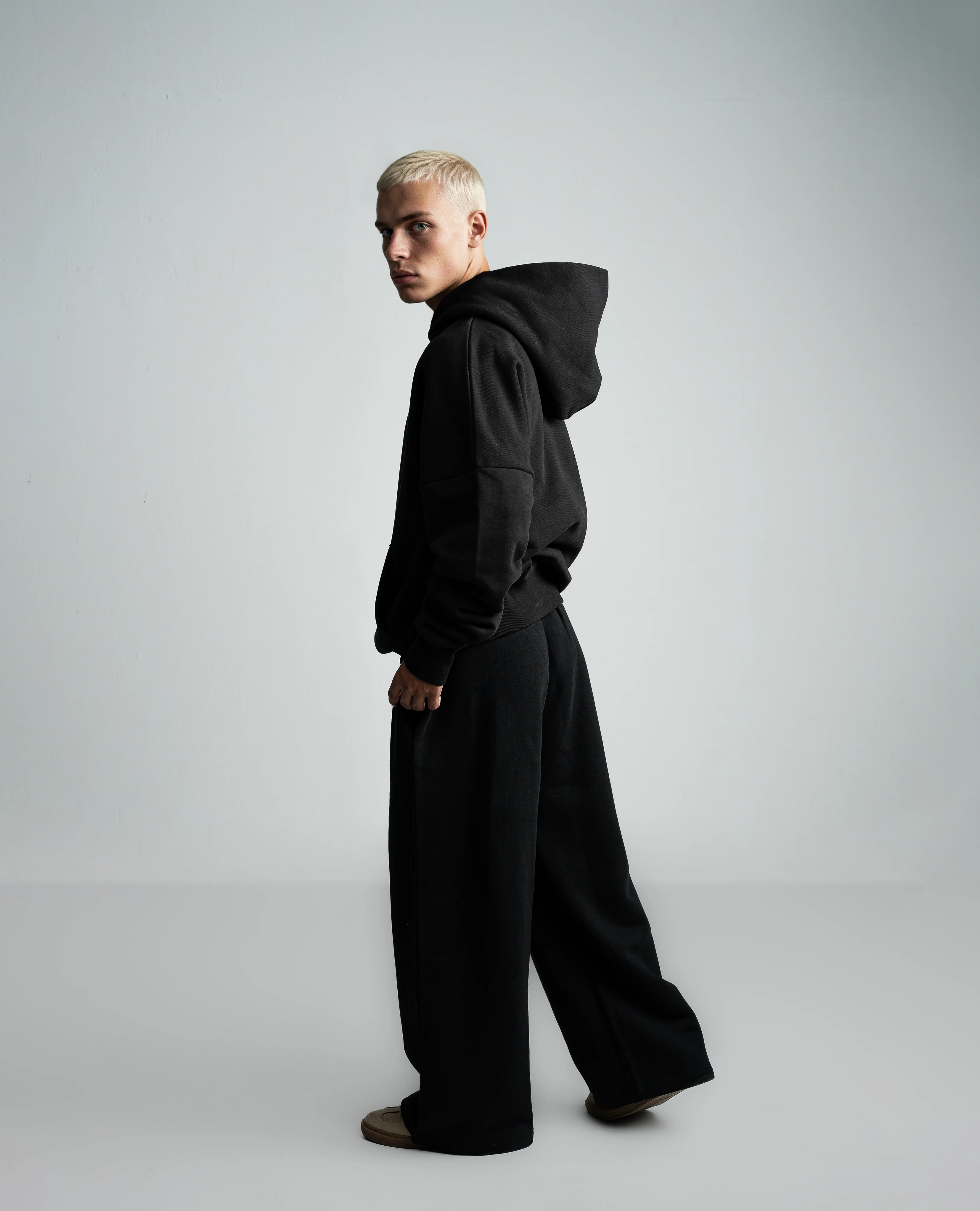 Y27 Ultra Heavy Organic Pull-Over, Midnight Black [FACTORY DEFECT] - Image 3
